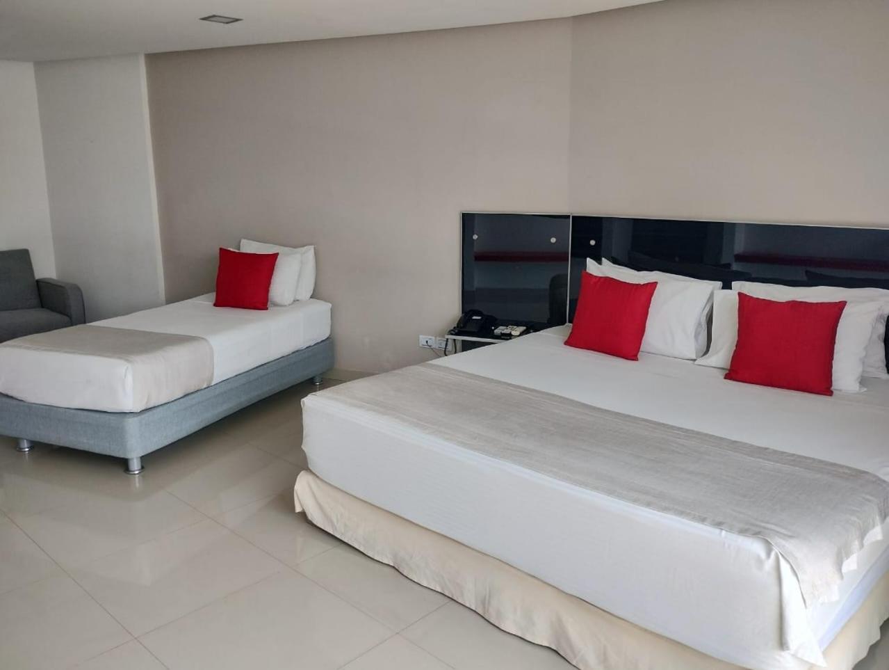 Hotel Blue 66 Cali Dış mekan fotoğraf
